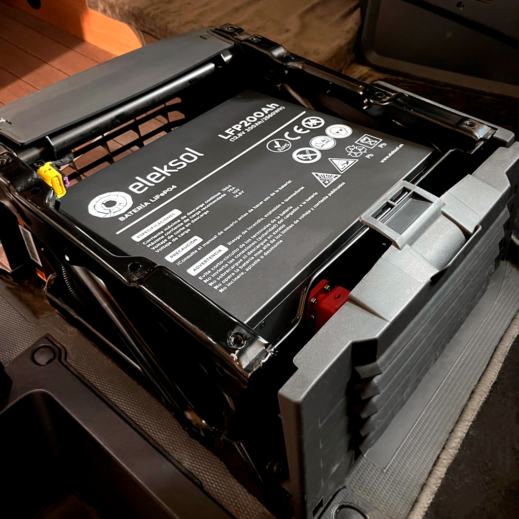 Batería de Litio Eleksol 200Ah Bluetooth para asiento Ducato/Boxer/Jumper